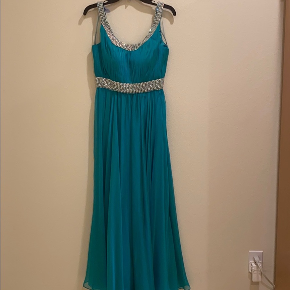 BRAND NEW Prom Dress